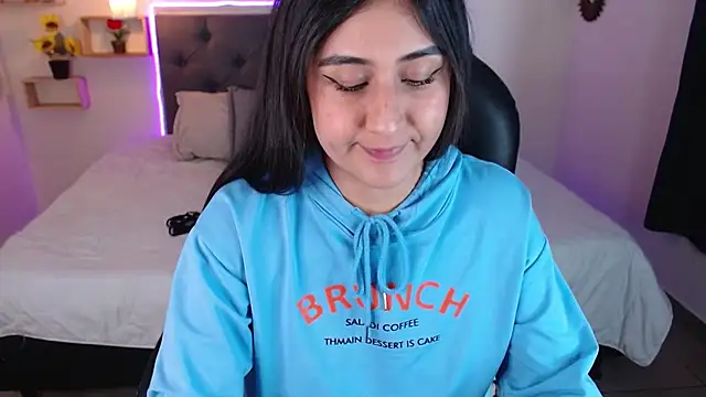 Snapshot of mia_aira chatting on December 3, 2024, 8:39 pm mia aira online show from December 3, 2024, 8:39 pm