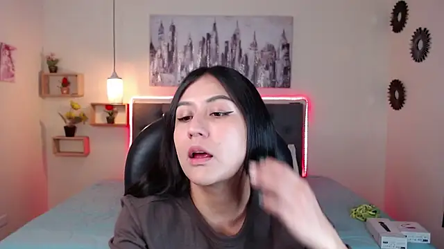 Snapshot of mia_aira chatting on February 2, 2025, 5:15 pm mia aira online show from February 2, 2025, 5:15 pm