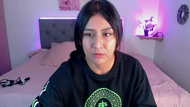 Snapshot of mia_aira chatting on February 9, 2025, 4:29 pm mia aira online show from February 9, 2025, 4:29 pm