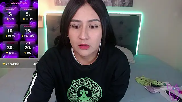 Snapshot of mia_aira chatting on February 14, 2025, 8:59 pm mia aira online show from February 14, 2025, 8:59 pm
