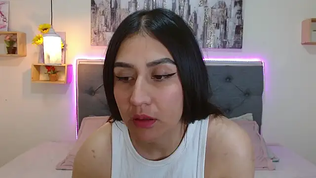 Snapshot of mia_aira chatting on September 10, 2025, 3:12 pm mia aira online show from September 10, 2025, 3:12 pm