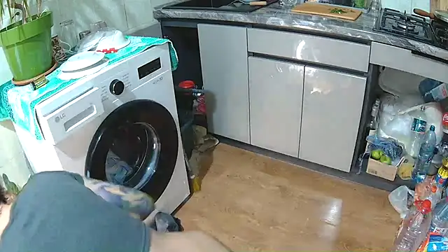 Snapshot of BroadFantasy chatting on March 17, 2026, 4:32 pm BroadFantasy online show from March 17, 2026, 4:32 pm