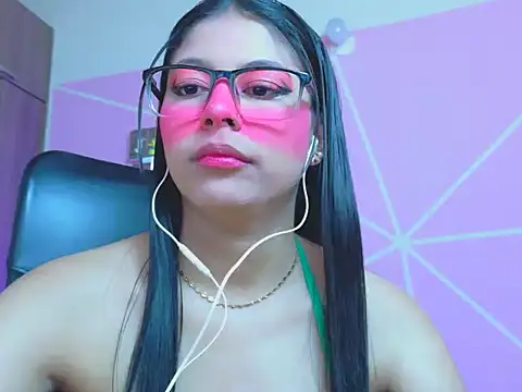  ALLYSON18  online show from May 2, 2026, 12:32 pm