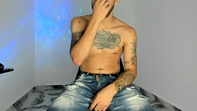 Snapshot of mikee_scooth chatting on April 14, 2026, 12:38 am mikee scooth online show from April 14, 2026, 12:38 am