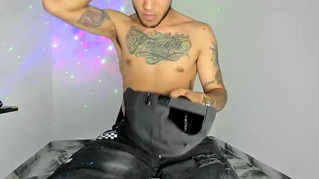 Snapshot of mikee_scooth chatting on May 12, 2026, 8:17 pm mikee scooth online show from May 12, 2026, 8:17 pm