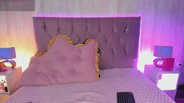 Karito-28 online show from September 10, 2025, 1:44 pm