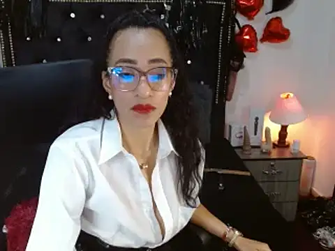SamaraMartinez online show from February 18, 2025, 1:55 pm