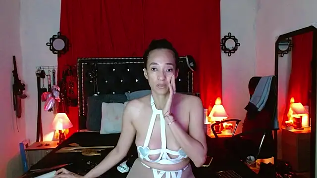 Snapshot of SamaraMartinez chatting on October 15, 2025, 8:20 pm SamaraMartinez online show from October 15, 2025, 8:20 pm