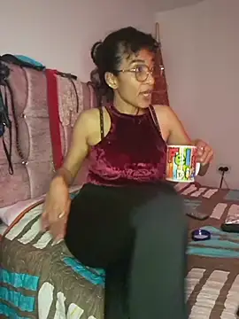 SamaraMartinez online show from July 8, 2026, 11:20 pm