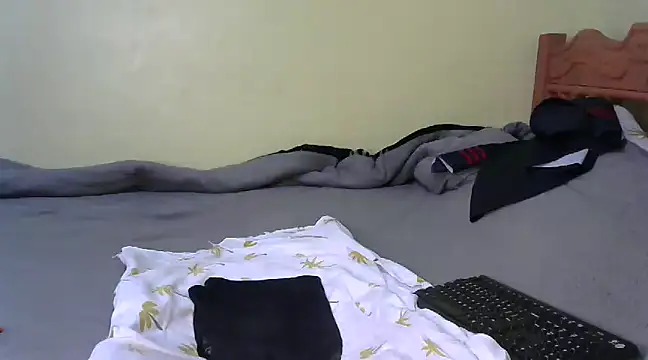 Snapshot of Caryyyl chatting on January 22, 2025, 12:16 am Caryyyl online show from January 22, 2025, 12:16 am