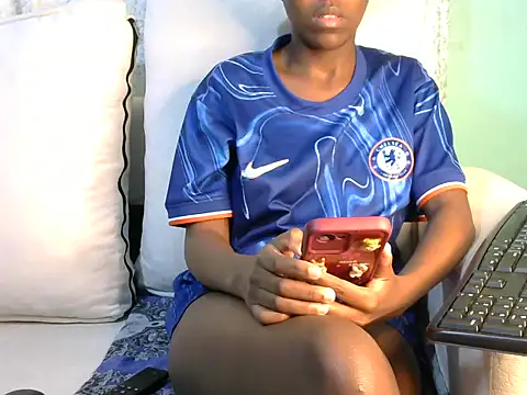 Caryyyl online show from September 12, 2025, 1:11 pm