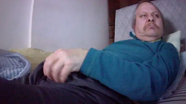 amylrmm1903 online show from February 8, 2026, 4:10 pm