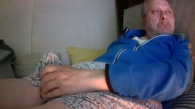 amylrmm1903 online show from May 3, 2026, 8:26 pm