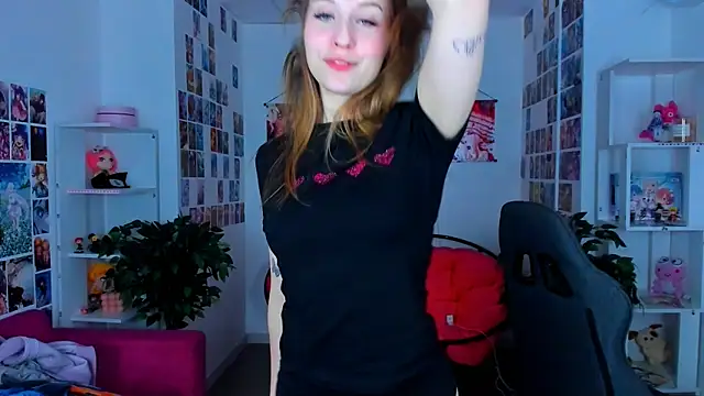 CuteMousee online show from December 21, 2024, 5:58 am