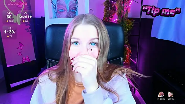 CuteMousee online show from January 7, 2025, 5:54 am