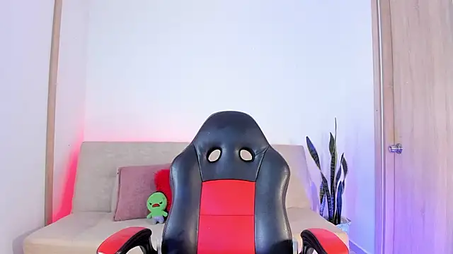 Snapshot of Sweetluna__ chatting on March 21, 2026, 5:27 pm Sweetluna online show from March 21, 2026, 5:27 pm