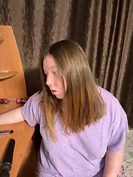 Blush Lolaa online show from November 7, 2025, 11:43 am