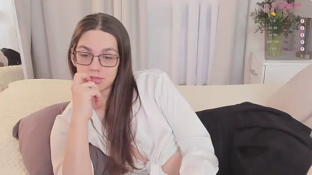 Alfreda Mills online show from December 4, 2025, 10:35 am