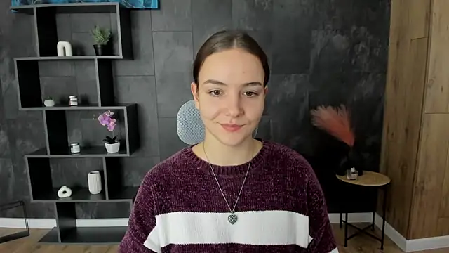 OliviaMontgomery online show from December 11, 2024, 11:51 am