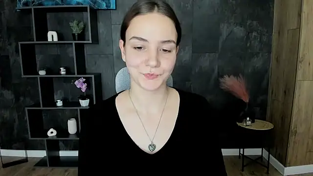 OliviaMontgomery online show from December 23, 2024, 4:28 pm