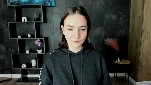 OliviaMontgomery online show from December 25, 2024, 1:19 pm