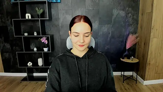 OliviaMontgomery online show from February 1, 2025, 5:58 pm