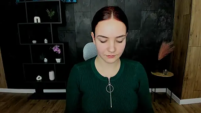 OliviaMontgomery online show from February 4, 2025, 4:18 pm