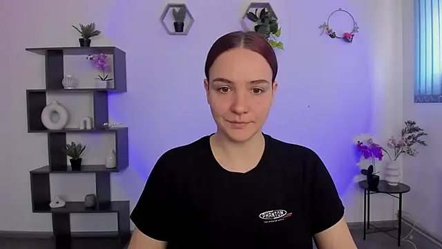 OliviaMontgomery online show from March 8, 2025, 1:47 pm