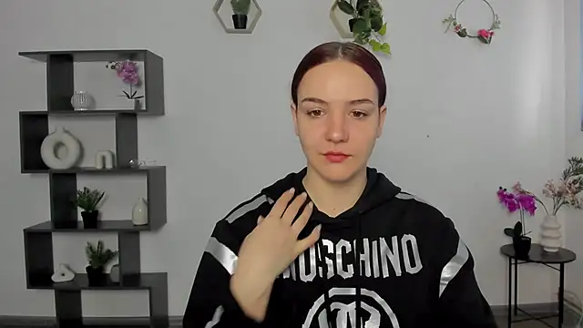 OliviaMontgomery online show from March 10, 2025, 6:38 am