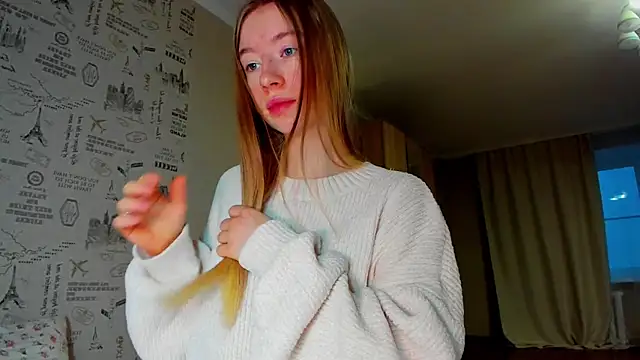 minidivaa  online show from December 21, 2025, 1:29 pm