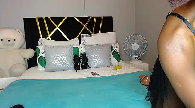 MissBigNipples online show from February 27, 2025, 1:27 am