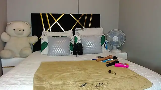 MissBigNipples online show from March 1, 2025, 3:53 am