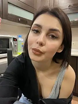 SandraCarter online show from December 13, 2024, 7:43 pm