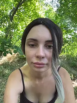 SandraCarter online show from June 24, 2026, 7:07 am