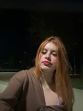 Isa smeraldy online show from September 18, 2025, 10:56 pm