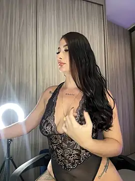Libia James online show from December 13, 2024, 9:41 pm