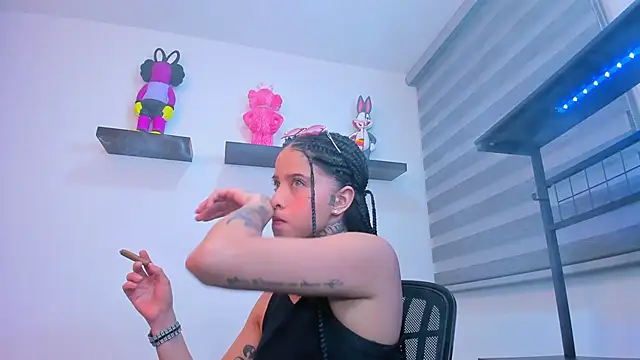 Snapshot of Gangster_Girl chatting on October 4, 2025, 12:52 am Gangster Girl online show from October 4, 2025, 12:52 am