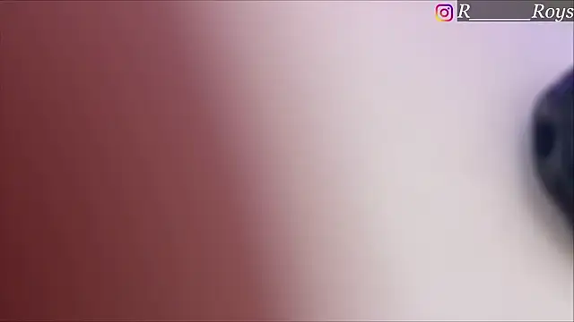 courteous raspberrry online show from April 6, 2026, 1:23 pm