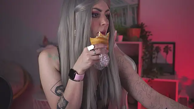 Lana  May online show from March 20, 2025, 11:16 am