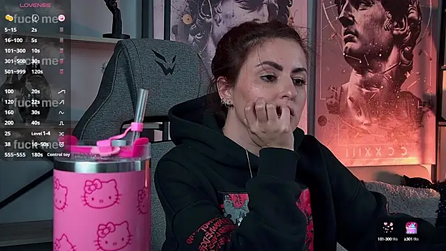 Lana  May online show from October 3, 2025, 11:07 am