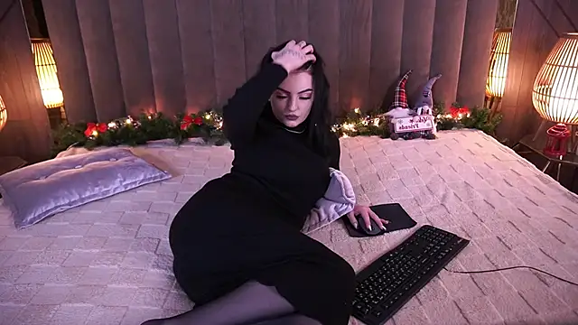 Snapshot of Daisy_Delight chatting on December 22, 2024, 5:42 pm Daisy Delight online show from December 22, 2024, 5:42 pm