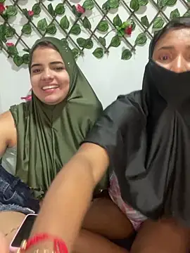 Snapshot of Arab_rainbow_girls chatting on January 27, 2025, 5:36 am Arab rainbow girls online show from January 27, 2025, 5:36 am