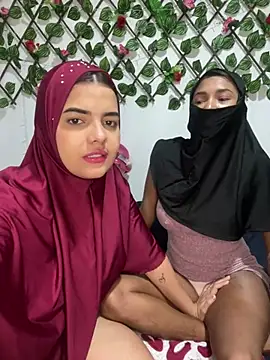 Snapshot of Arab_rainbow_girls chatting on January 28, 2025, 3:25 am Arab rainbow girls online show from January 28, 2025, 3:25 am