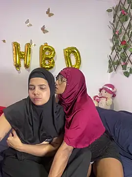 Snapshot of Arab_rainbow_girls chatting on September 23, 2025, 2:20 pm Arab rainbow girls online show from September 23, 2025, 2:20 pm