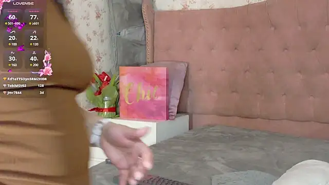 Snapshot of AvrillThomas chatting on January 28, 2025, 11:07 pm AvrillThomas online show from January 28, 2025, 11:07 pm