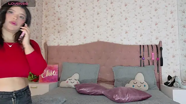 Snapshot of AvrillThomas chatting on February 6, 2025, 2:26 pm AvrillThomas online show from February 6, 2025, 2:26 pm