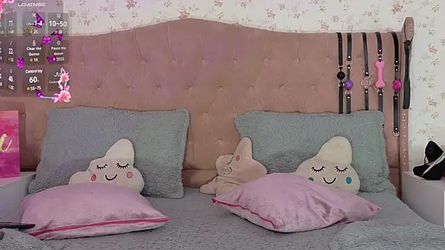 Snapshot of AvrillThomas chatting on February 7, 2025, 3:19 pm AvrillThomas online show from February 7, 2025, 3:19 pm