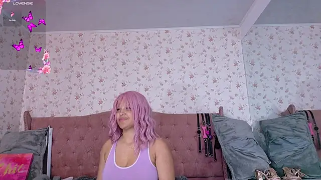 Snapshot of AvrillThomas chatting on March 13, 2025, 2:44 pm AvrillThomas online show from March 13, 2025, 2:44 pm