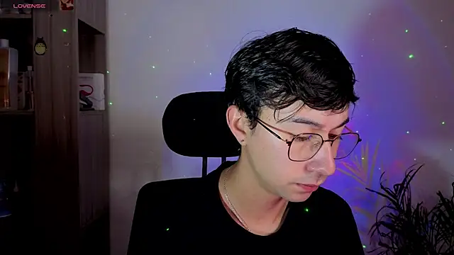 cameron cum online show from September 18, 2025, 11:34 am