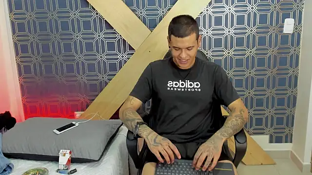 jamesinked  online show from January 7, 2025, 4:59 pm